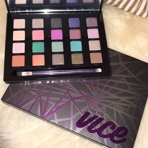 Brand New Urban Decay Vice palette